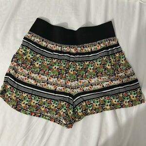 Floral short